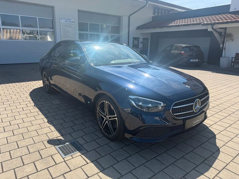 Mercedes-Benz E 220 153.400 km 33.900 € Mochenwangen 88284