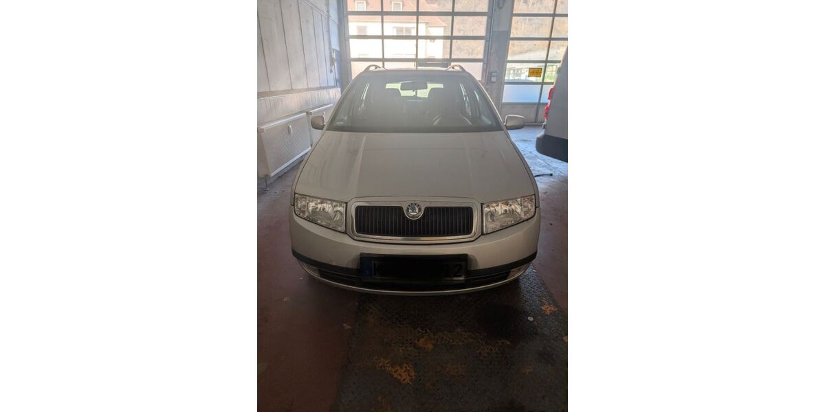 Skoda Fabia 234.272 km 1.000 &euro; Oberhausen 55606
