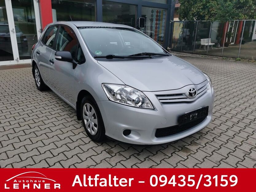 Toyota Auris 123.704 km 3.500 € Schwarzenfeld 92521