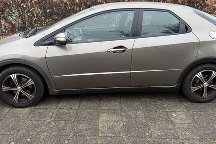 Honda Civic 187.000 km 3.200 &euro; HÜCKELHOVEN 41836