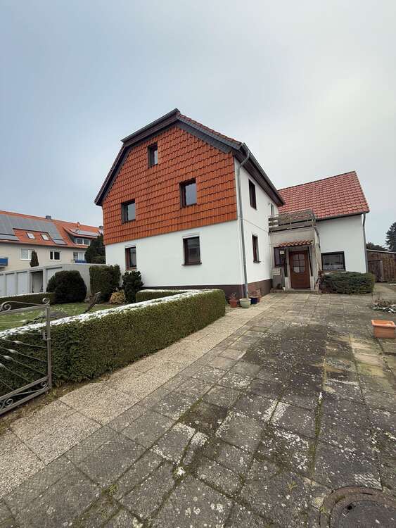 Wohnung zum Kaufen in Wendeburg 230.000 € 131 m²