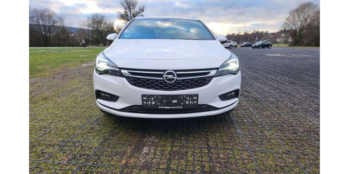 Opel Astra 97.000 km 8.999 &euro; Steinau an der Strasse 36396