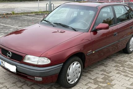 Opel Astra 126.600 km 2.700 &euro; Aying 85653