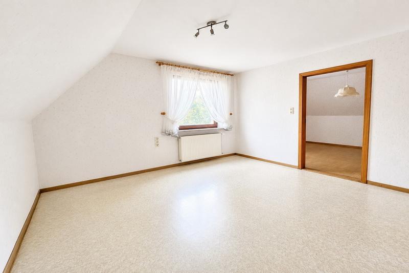 * Renovierungsschnäppchen * Einliegerwohnung, Keller und Ausbaureserve inklusive! - Einfamilienhaus Bremervörde | Angebot:22638251