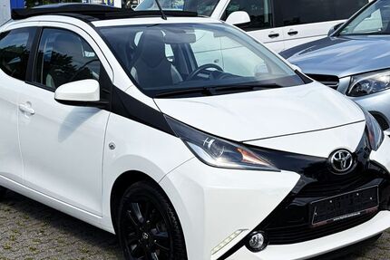 Toyota Aygo (X) 80.000 km 7.900 &euro; Wiesbaden 65199