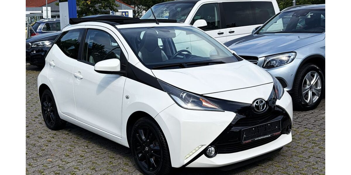 Toyota Aygo (X) 80.000 km 7.900 &euro; Wiesbaden 65199