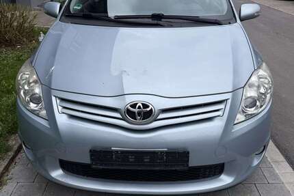 Toyota Auris 73.950 km 8.000 &euro; Niefern-Öschelbronn 75223