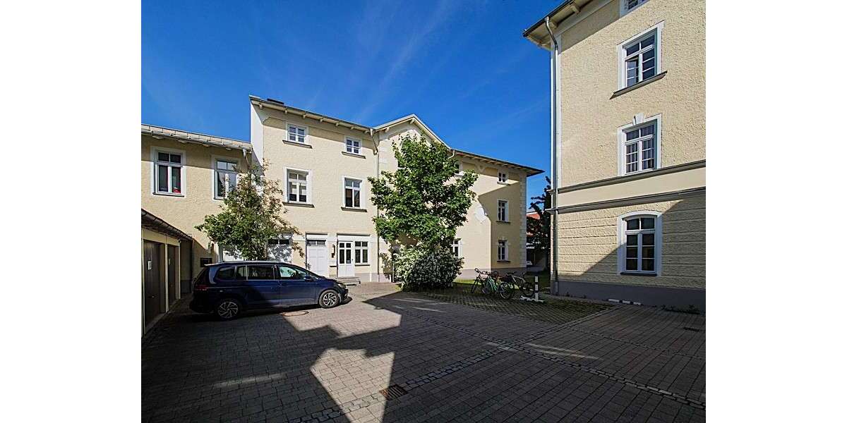 Büro in Rosenheim 1.407,60 € 114 m² zimmer