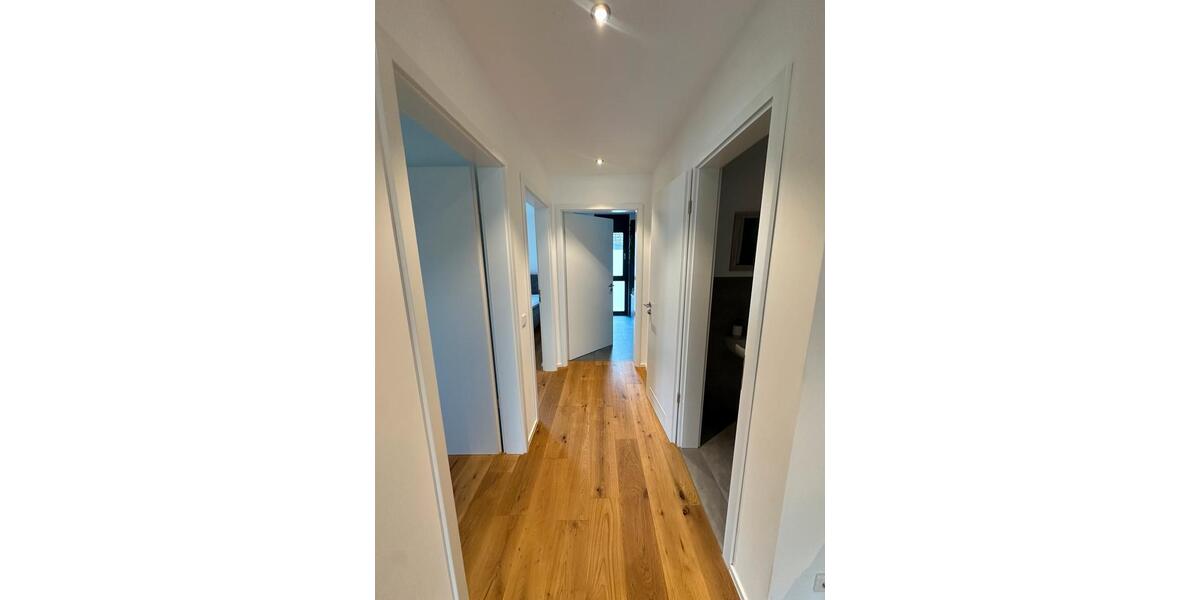 Etagenwohnung Hasel - 3 Zimmer, 106 m&sup2;, 1.850&euro; | Angebot:26336060