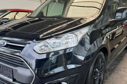 Ford Tourneo Connect 175.000 km 9.999 &euro; Münzenberg Gambach 35516