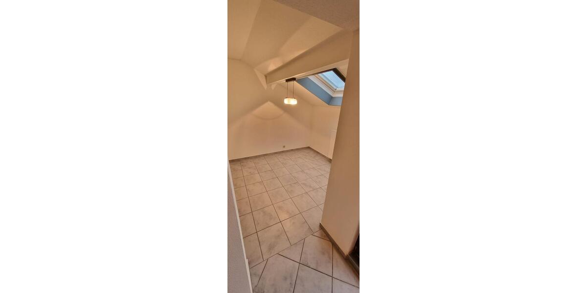 Dachgeschoßwohnung Neckarsulm - 3.5 Zimmer, 76 m&sup2;, 277.000&euro; | Angebot:26524700