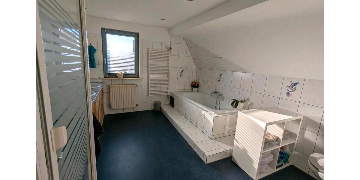 Doppelhaushälfte Calw - 4 Zimmer, 124 m&sup2;, 365.000&euro; | Angebot:25510332