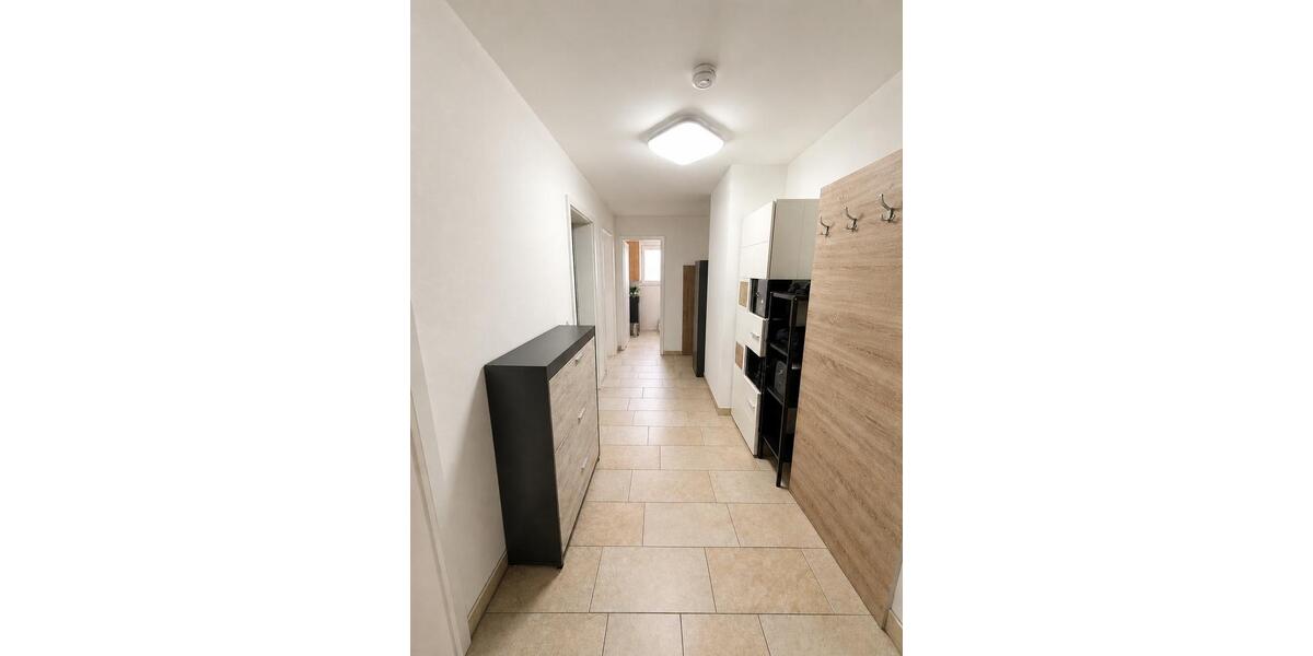 Etagenwohnung Landshut Landshut-West - 3 Zimmer, 93 m&sup2;, 1.250&euro; | Angebot:26649871