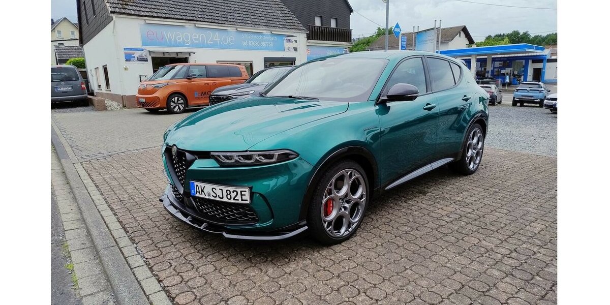 Alfa Romeo Tonale 1,3 Veloce Plug-In-Hybrid AWD NAVI/LED 23.985 km 30.500 &euro; Höchstenbach 57629