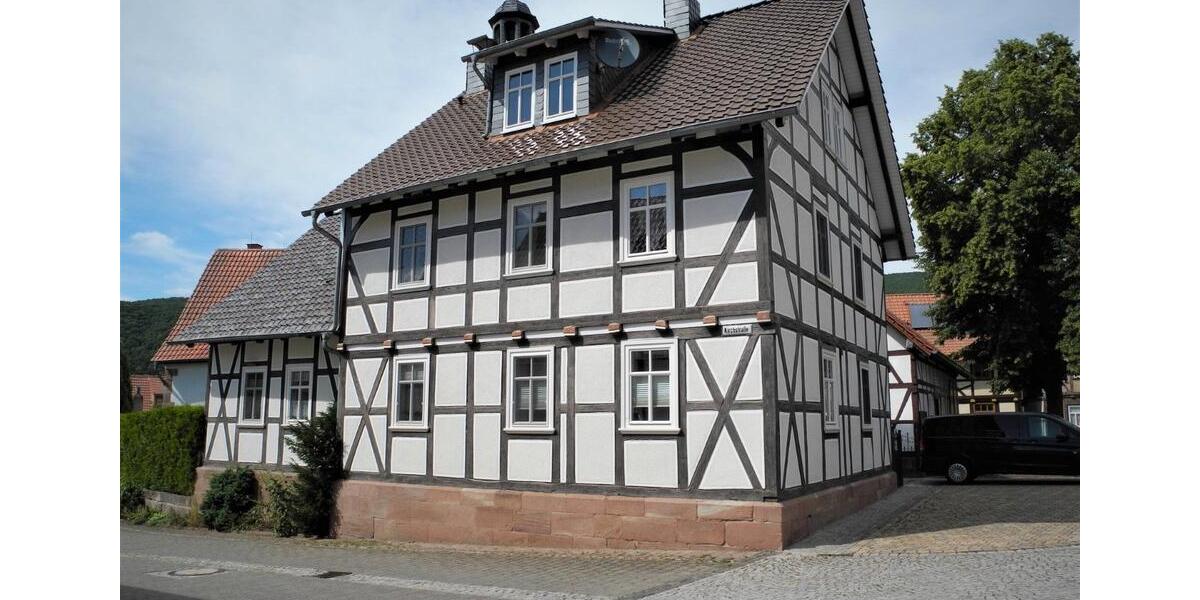 Einfamilienhaus Uder - 6 Zimmer, 214 m&sup2;, 1.295&euro; | Angebot:26236875