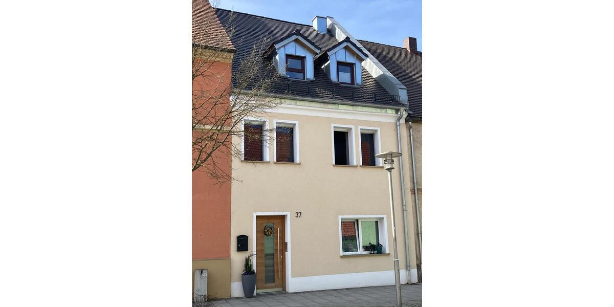 Reihenhaus Vilseck - 6 Zimmer, 135 m&sup2;, 299.000&euro; | Angebot:25299517