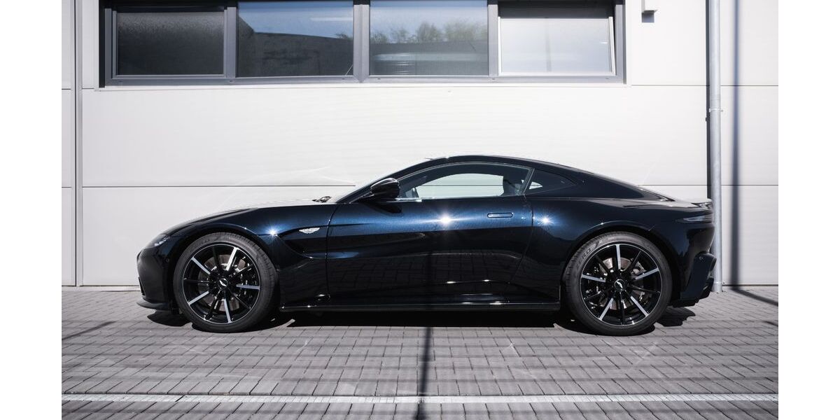 Aston Martin V8 Vantage 13.990 km 134.900 &euro; Holzwickede 59439