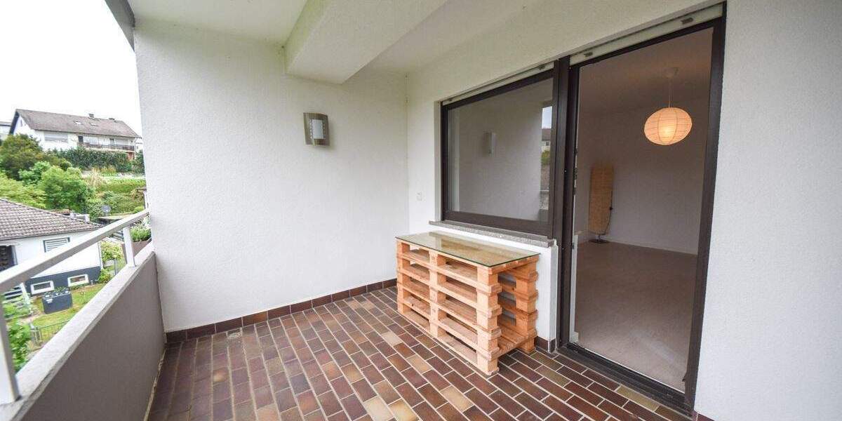 DIETZ: TOP-Modernisierte 2-Zimmer-Wohnung im 1. Obergeschoss 2 zimmer