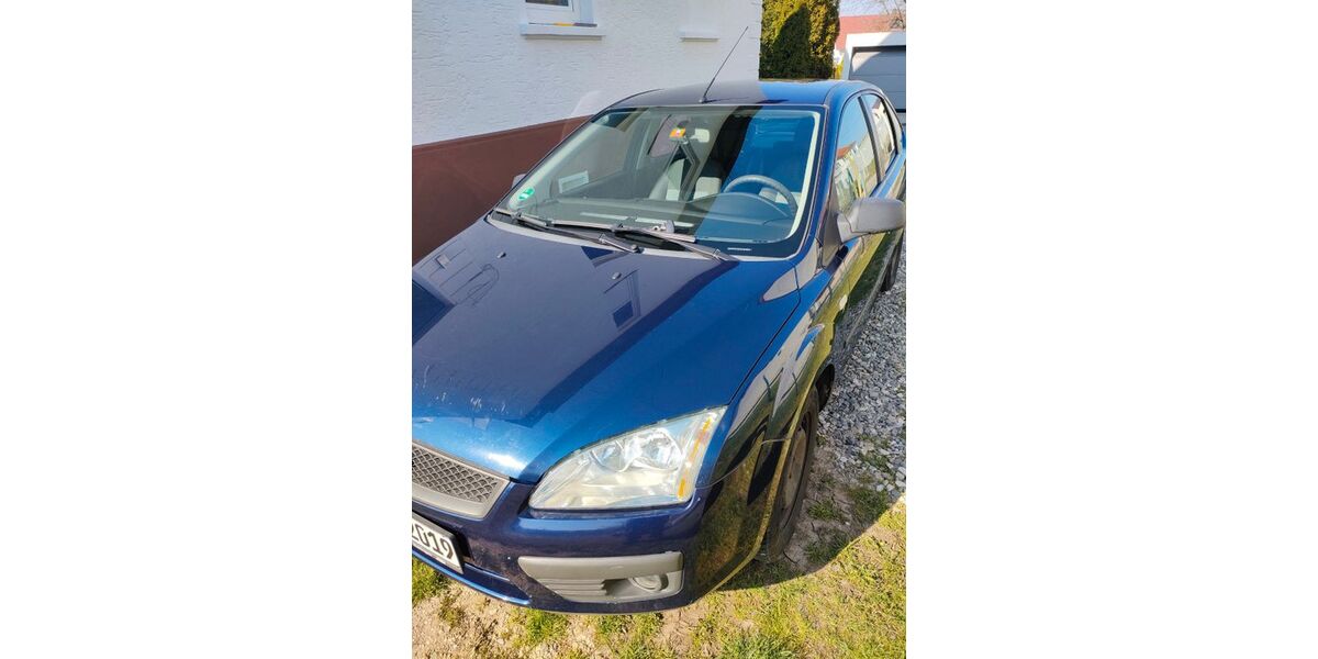 Ford Focus 205.000 km 2.490 &euro; Balingen 72336