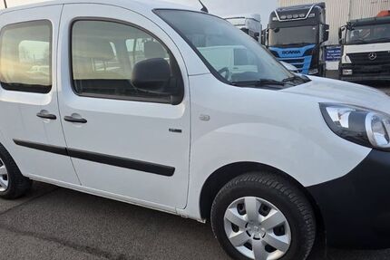Renault Kangoo 71.500 km 8.780 &euro; Leipzig 04319