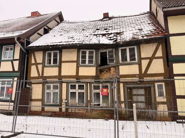 Einfamilienhaus Grabow - 4 Zimmer, 100 m&sup2;, 10.000&euro; | Angebot:25518853
