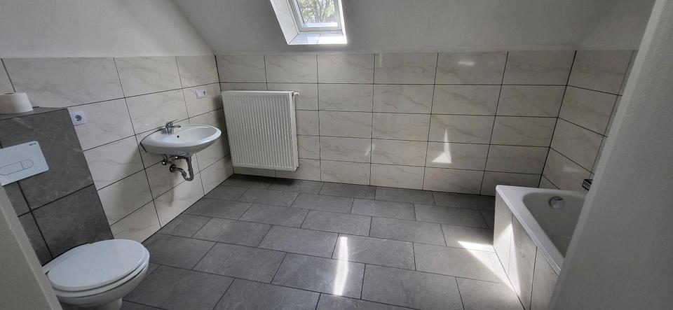 Mehrfamilienhaus, Wohnhaus Stolzenau - 7 Zimmer, 197 m&sup2;, 340.000&euro; | Angebot:26416256