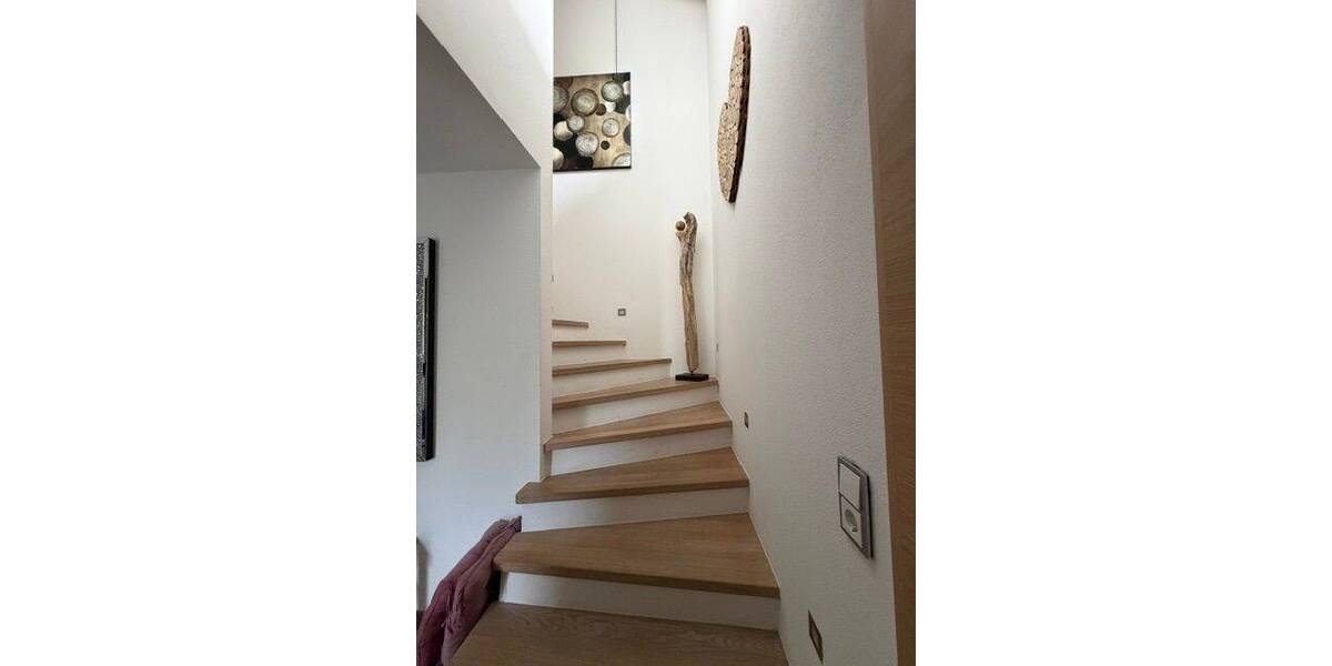 Einfamilienhaus Bad Aibling - 6 Zimmer, 210 m&sup2;, 3.250&euro; | Angebot:26851589