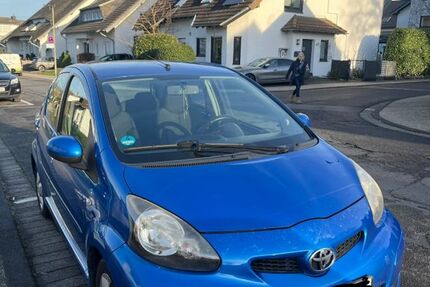 Toyota Aygo (X) 141.000 km 2.500 &euro; Frankfurt am Main 60320