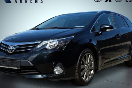 Toyota Avensis 232.750 km 7.490 &euro; Stralsund 18437