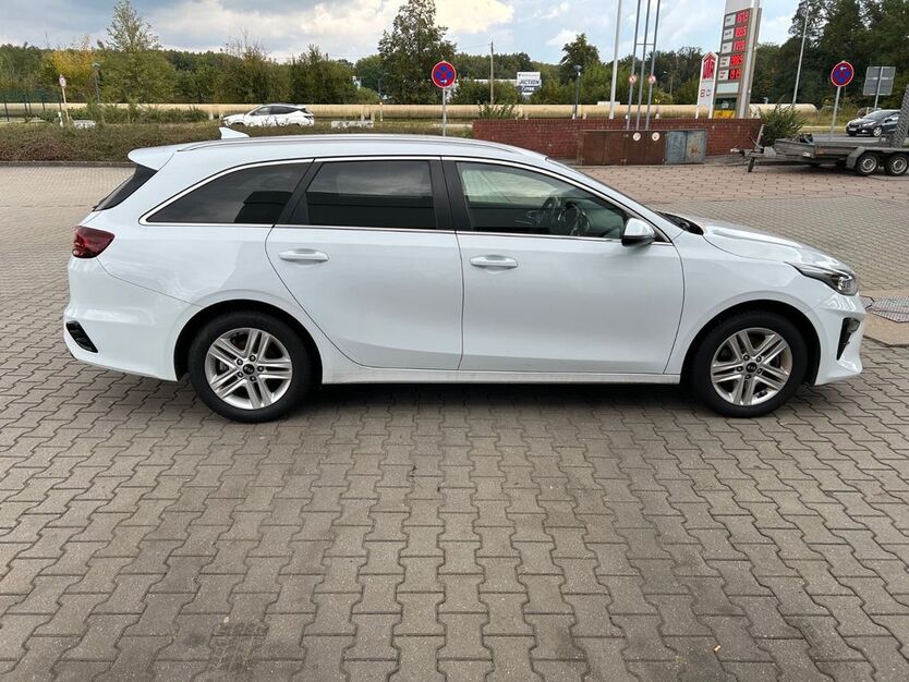 Kia ceed Sportswagon 96.580 km 15.600 € Senftenberg 01968
