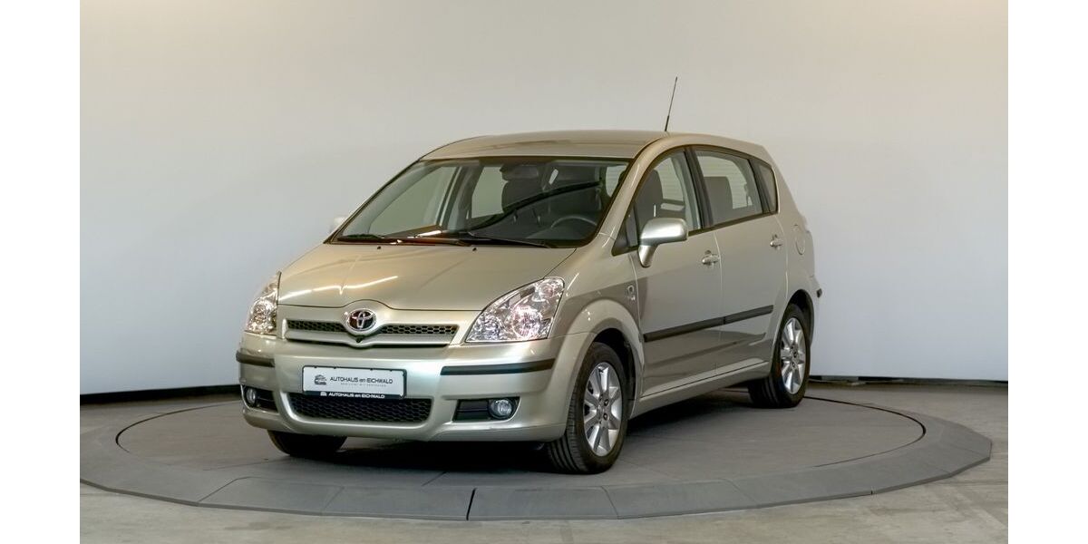 Toyota Corolla Verso 72.393 km 7.490 &euro; Kassel 34123