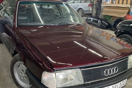 Audi 100 210.000 km 11.900 &euro; hamburg 22301