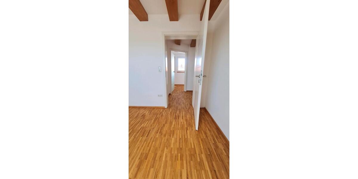 Dachgeschoßwohnung Fürth Bislohe - 3 Zimmer, 79 m&sup2;, 299.999&euro; | Angebot:27457438