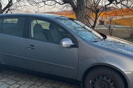 VW Golf 142.000 km 5.200 &euro; Winzer 94577