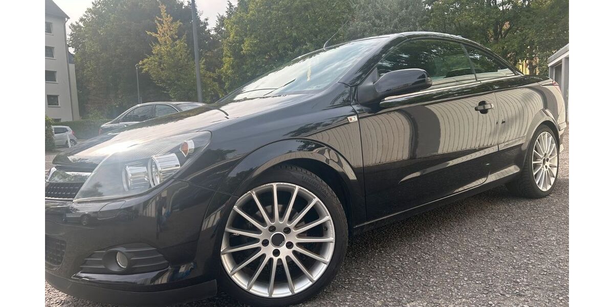 Opel Astra 102.182 km 4.990 &euro; Osnabrück 49078