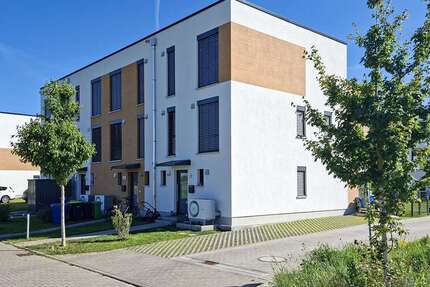 Haus Neuenhagen - 6 Zimmer, 133 m&sup2;, 2.350&euro; | Angebot:21258165