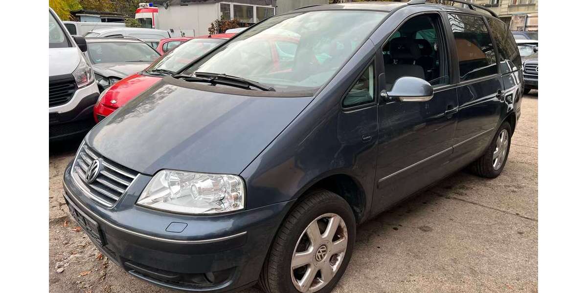 VW Sharan 225.000 km 2.999 &euro; Berlin 13409