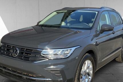 VW Tiguan 52.000 km 21.990 &euro; Hamburg 20537
