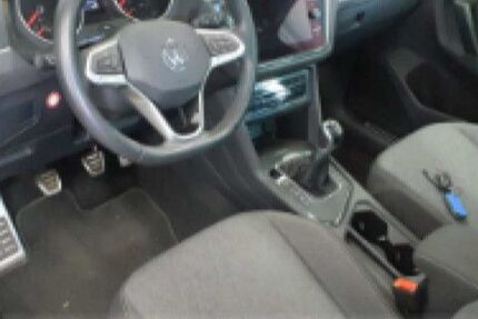 VW Tiguan 129.430 km 21.990 &euro; Herborn 35745
