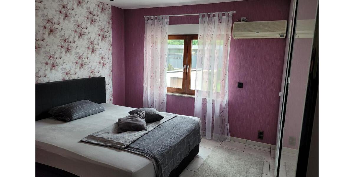 Einfamilienhaus mit Einliegerwohnung 4 zimmer