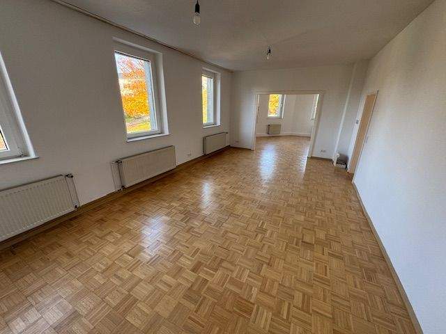 480GS2 - Charmante 4-Zimmer-Wohnung mit Kamin und Einbauküche – direkt an Schule und Bahnhof 4 zimmer