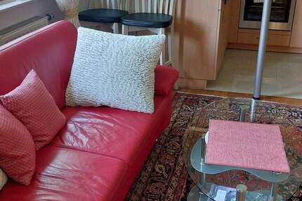 SINDELFINGEN 2 Zi.Whg.ca.59m2 möbliert tip top EBK DU.Parkett ruhig hell sonnig 700.,zzgl.NK pauschal 150.-warm 850,-