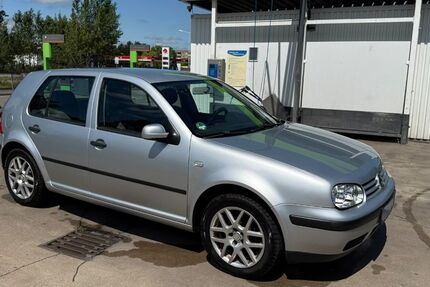 VW Golf 133.050 km 2.500 &euro; Brandenburg 14772