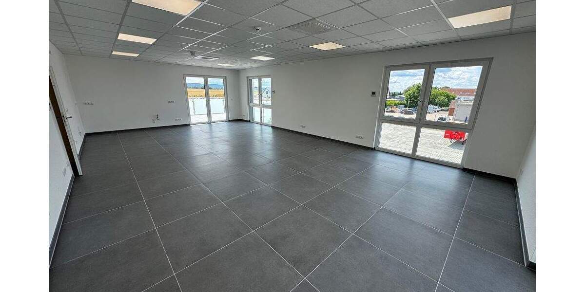 Gewerbeobjekt Lindhorst - 5 Zimmer, 207 m&sup2;, 2.200&euro; | Angebot:25681595