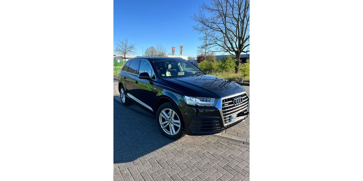Audi Q7 204.000 km 24.750 &euro; Emmerich 46446