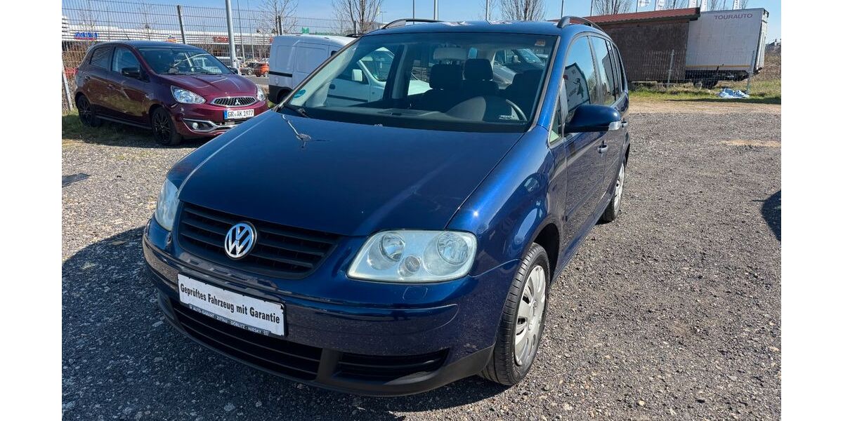 VW Touran 232.000 km 3.999 &euro; Görlitz 02826