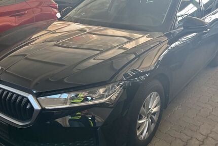Skoda Superb 7.689 km 33.990 &euro; Ahrensburg 22926