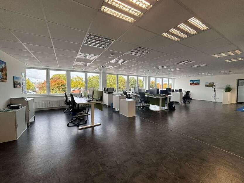 Büro in Göttingen 2.250 € 192.9 m² zimmer