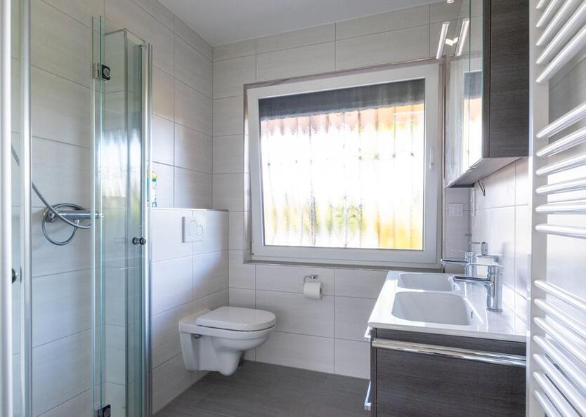 Charmanter Bungalow in Ofen mit Wintergarten, Garten und Garage – ideal zum Wohlfühlen! zimmer