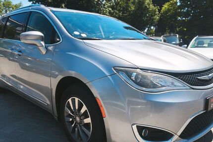 Chrysler Pacifica 215.475 km 11.999 &euro; Fellbach 70736
